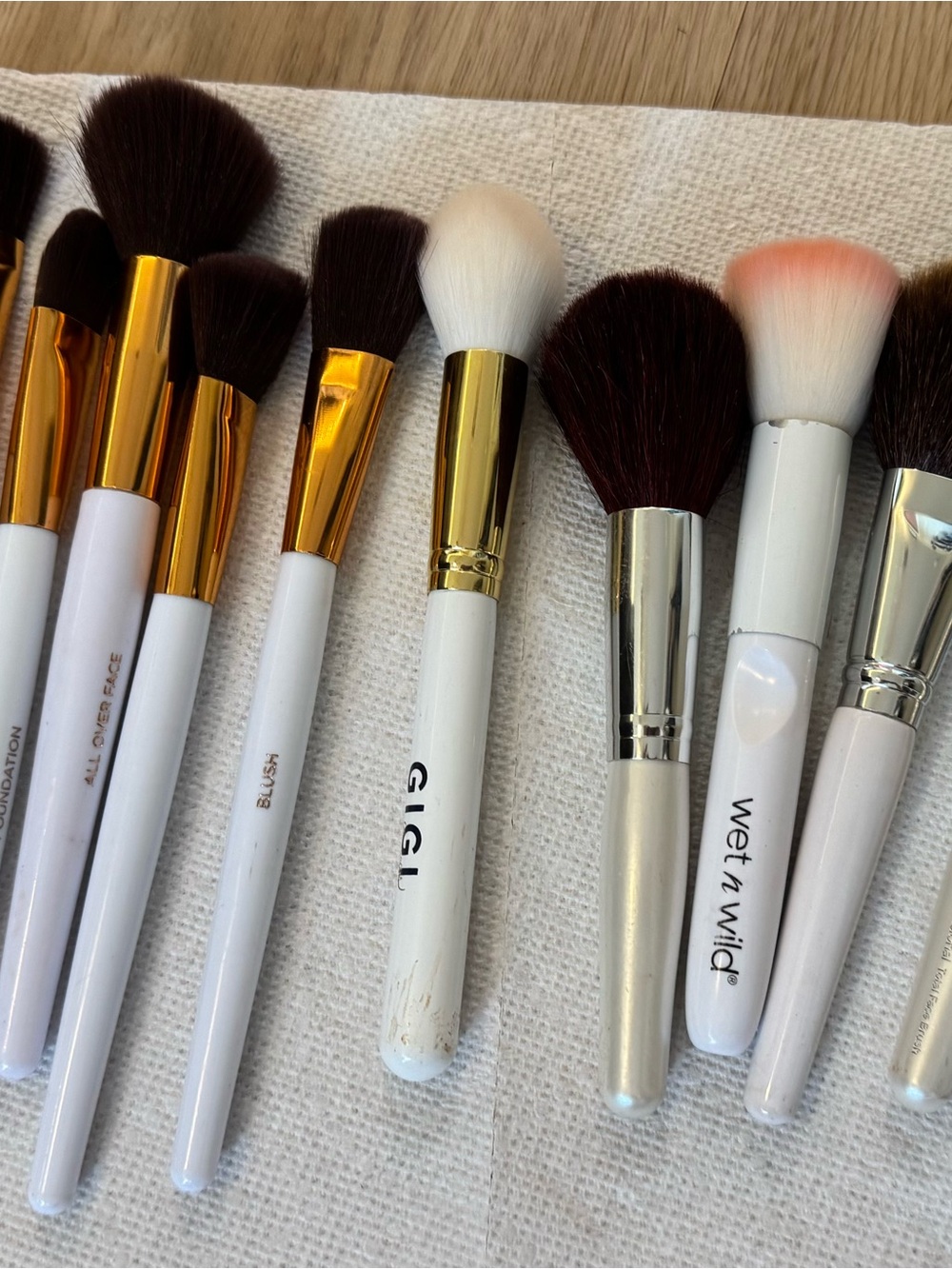 Makeup Face Brush Lot – Mixed Brands – New & Used – Foundation, Blush, Powder &